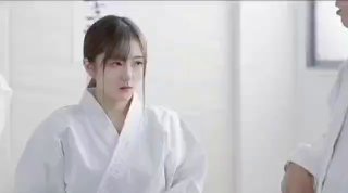 白虎留学生妹子跟自己的洋男友做爱